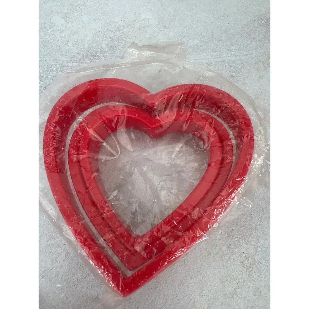 Heart‎ shaped cookie cutters Set of 4